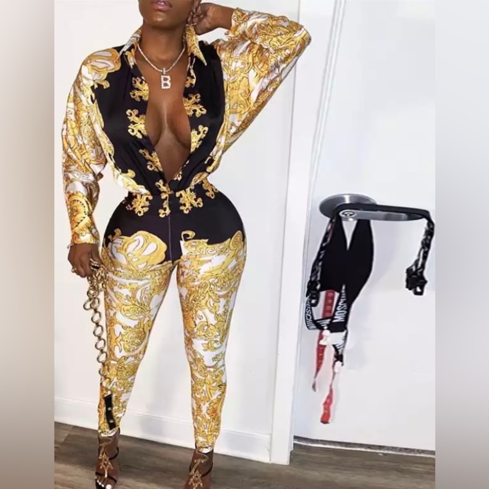 Like Versace print pants set